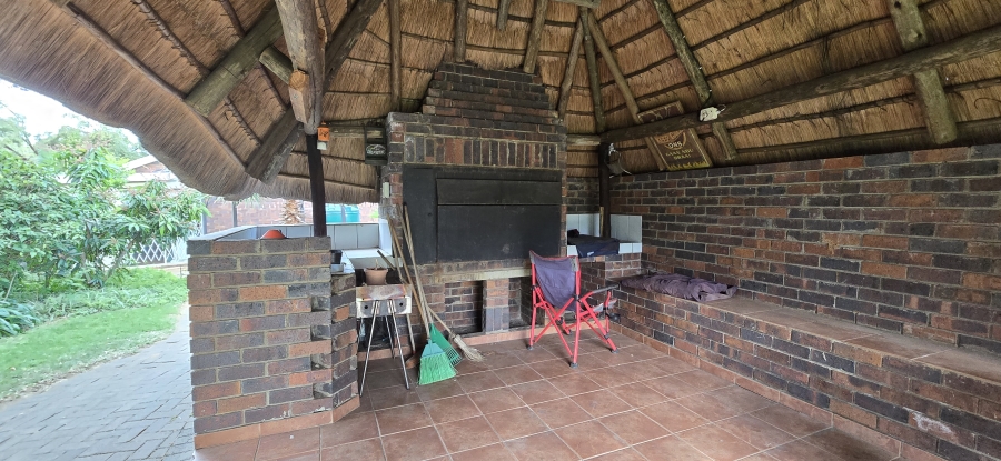 3 Bedroom Property for Sale in Geelhoutpark North West